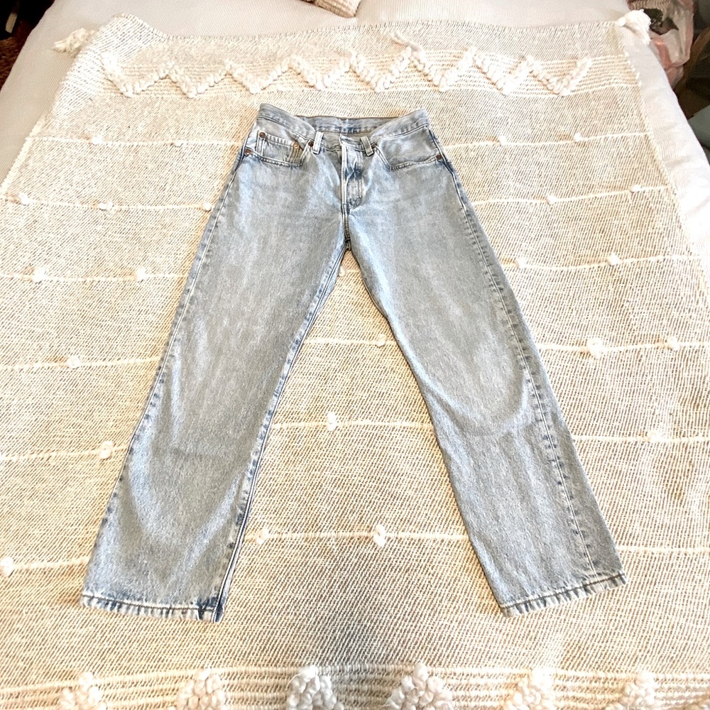 Levi’s - 501 Straight Ankle - Size 26 - Light Wash